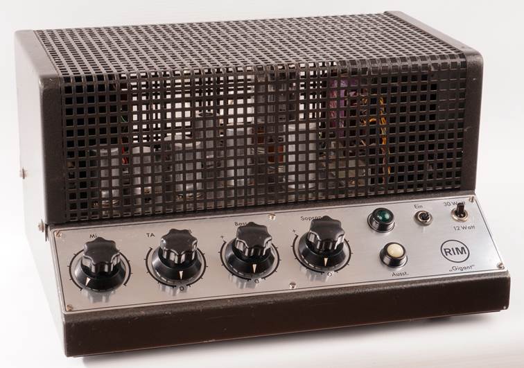 Ein Bild, das Elektronik, Radio, Elektronisches Ger�t, Verst�rker enth�lt.

KI-generierte Inhalte k�nnen fehlerhaft sein.